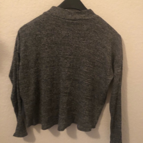 Grey turtle neck - Picture 2 of 2